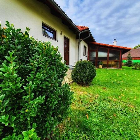 Domek Cisarsky Villa Šluknov Esterno foto