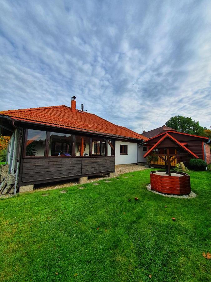 Domek Cisarsky Villa Šluknov Esterno foto